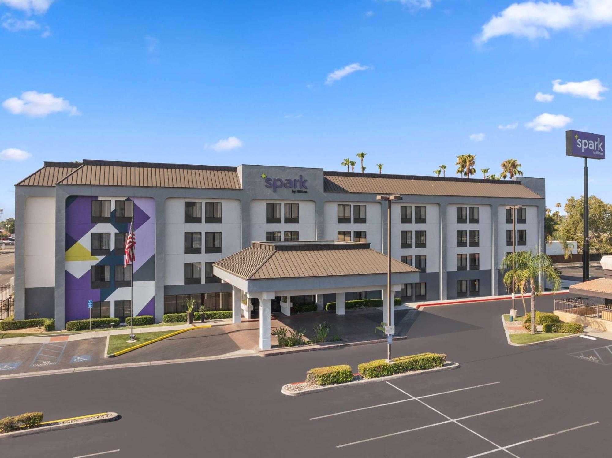 Spark By Hilton Bakersfield Central Exterior foto